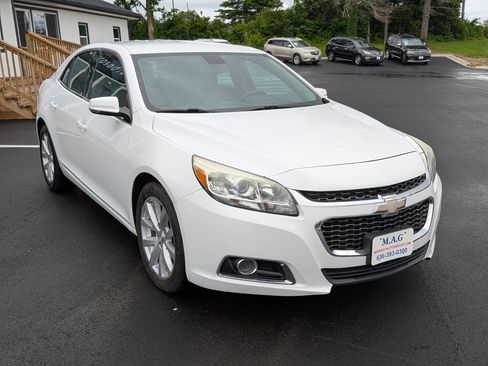Used 2015 Chevrolet Malibu LT FWD image 8