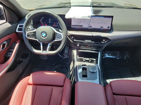 Used 2026 BMW 330i Sedan w/ M Sport Package RWD image 11