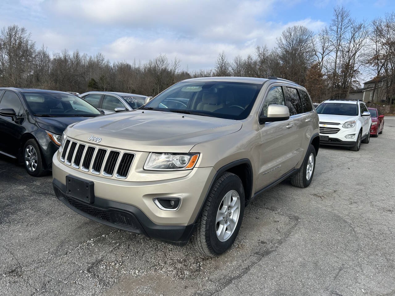 Used 2015 Jeep Grand Cherokee Laredo w/ Quick Order Package 23E AWD/4WD image 2