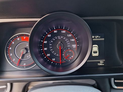 Certified 2023 Hyundai Elantra SEL image 17