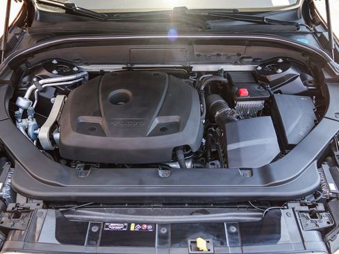 Used 2021 Volvo XC60 T5 Inscription FWD image 31
