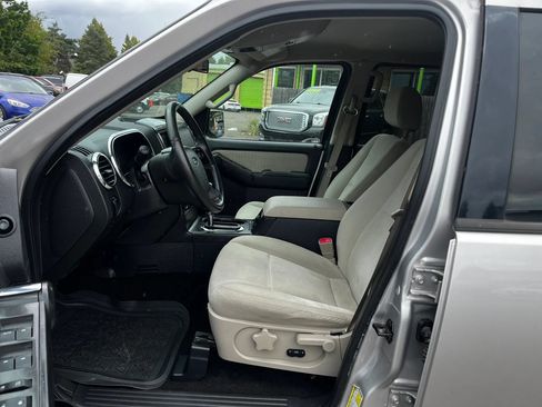 Used 2008 Ford Explorer XLT RWD image 9