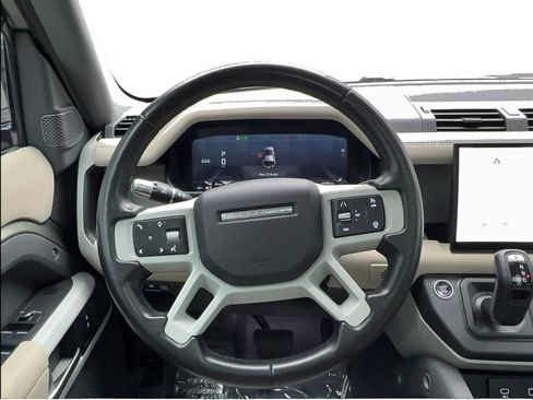 Used 2022 Land Rover Defender 110 S AWD/4WD image 37