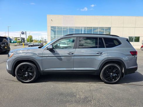New 2026 Volkswagen Atlas SE AWD/4WD image 3
