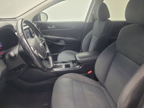 Used 2019 Kia Sorento AWD w/ LX Convenience Package image 17