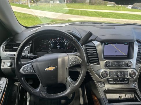 Used 2020 Chevrolet Tahoe Premier AWD/4WD image 18