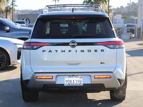Used 2022 Nissan Pathfinder SL w/ SL Premium Package image 21