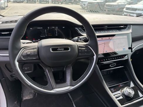 New 2026 Jeep Grand Cherokee Altitude AWD/4WD image 17