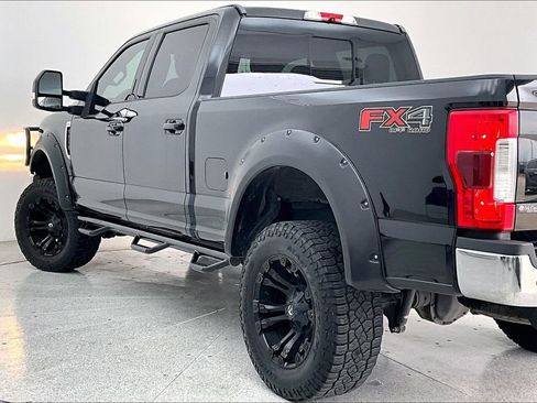 Used 2018 Ford F250 Lariat w/ Lariat Ultimate Package image 16