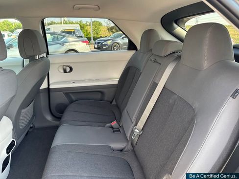 Used 2025 Hyundai Ioniq 5 SE image 40