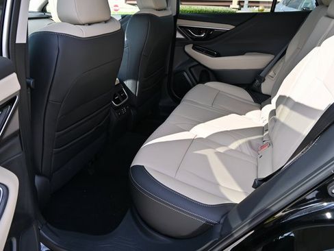 New 2025 Subaru Outback Limited image 17