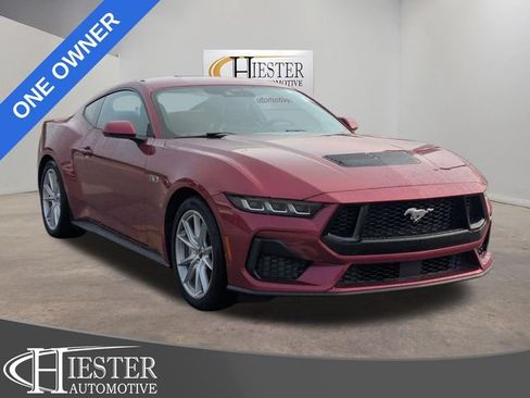 Used 2025 Ford Mustang GT Premium RWD image 1