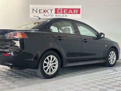 Used 2011 Mitsubishi Lancer ES image 9