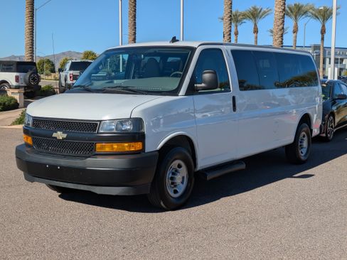 Used 2023 Chevrolet Express 3500 LS image 7