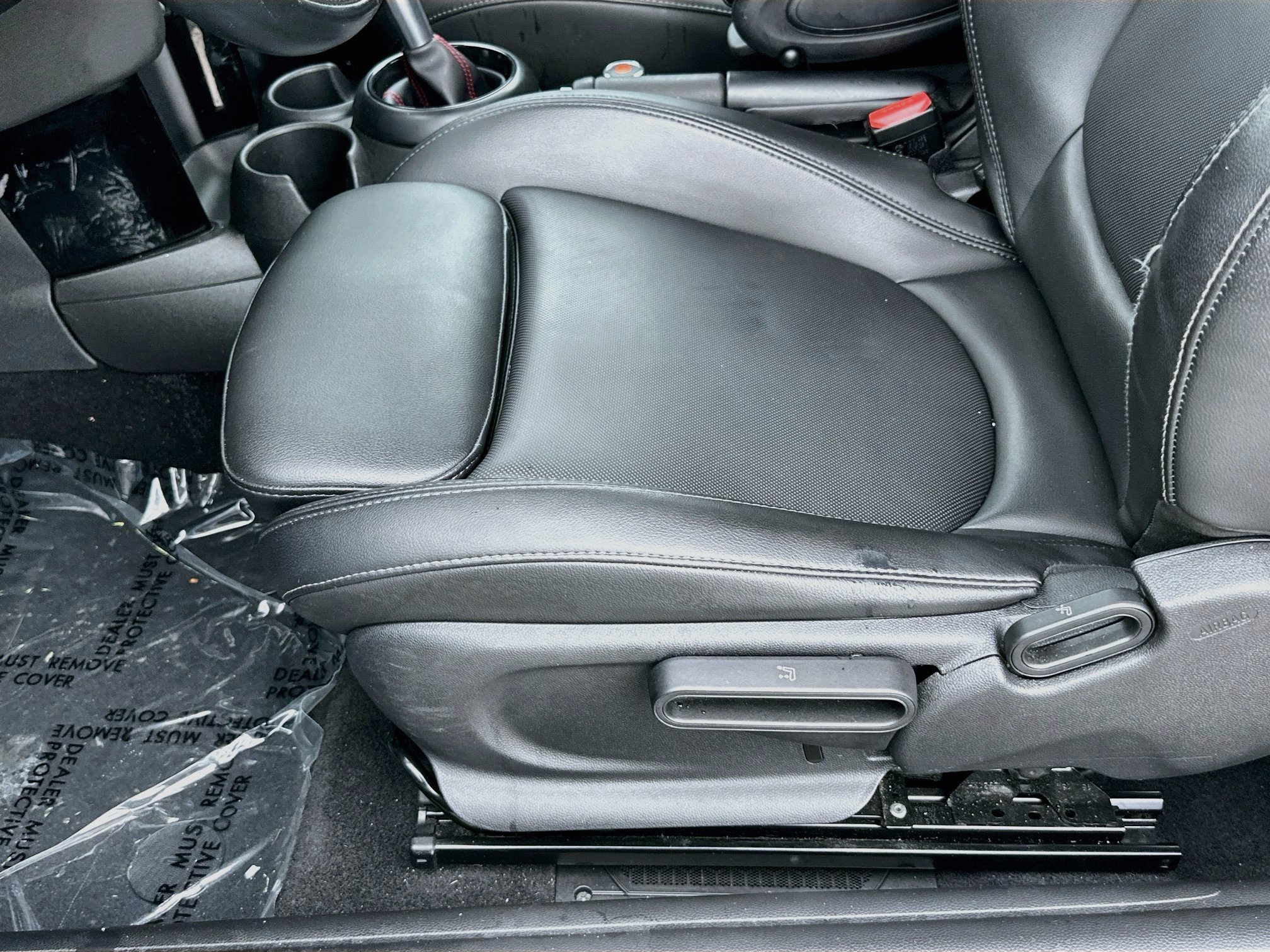 Used 2019 MINI Cooper S w/ Signature Upholstery Package FWD image 18