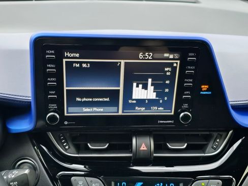 Used 2020 Toyota C-HR XLE FWD image 19