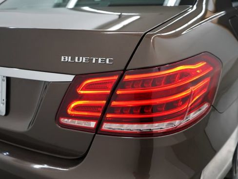 Used 2014 Mercedes-Benz E 250 BlueTEC 4MATIC Sedan image 63