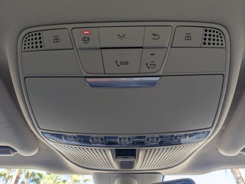 Used 2020 Mercedes-Benz E 350 Sedan image 9