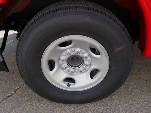 New 2026 Chevrolet Express 3500 RWD image 23
