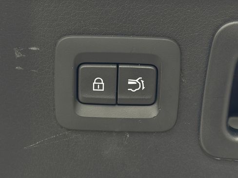 Used 2025 MAZDA CX-70 3.3 Turbo w/ Preferred Package image 22