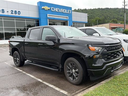 Used 2024 Chevrolet Silverado 1500 Custom RWD image 1