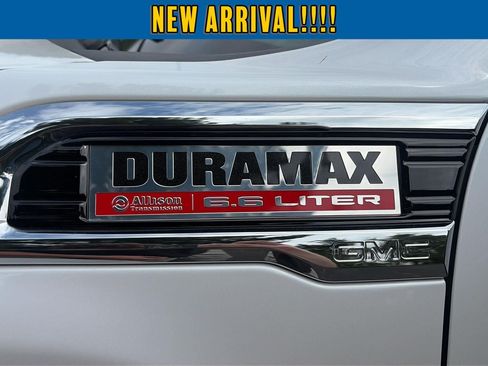 Used 2022 GMC Sierra 2500 Denali AWD/4WD image 9