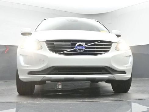 Used 2015 Volvo XC60 T5 Platinum FWD image 11