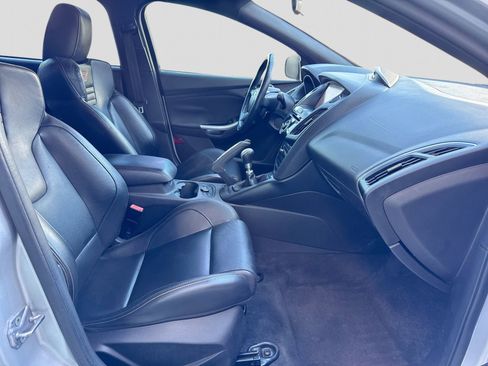 Used 2013 Ford Focus ST FWD image 7