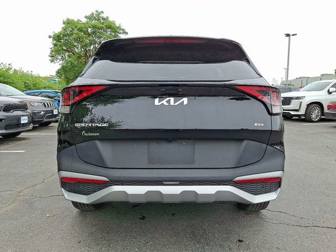 Used 2025 Kia Sportage LX AWD/4WD image 5