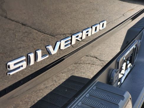 Used 2022 Chevrolet Silverado 1500 LT Trail Boss w/ Bed Protection Package AWD/4WD image 35