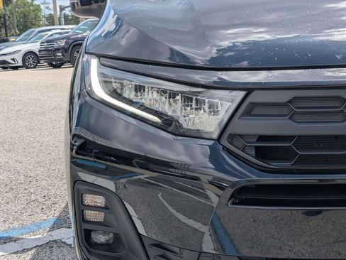 Used 2025 Honda Odyssey EX-L image 10