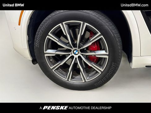 Used 2024 BMW X5 sDrive40i w/ Executive Package RWD image 9