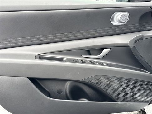 New 2026 Hyundai Elantra Blue image 10