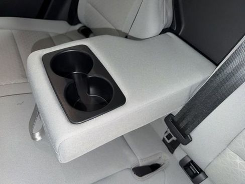 Used 2025 Ford Escape Active w/ Active Premium Tech Pack image 33