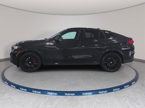 Used 2025 BMW X6 xDrive40i w/ Premium Package image 8
