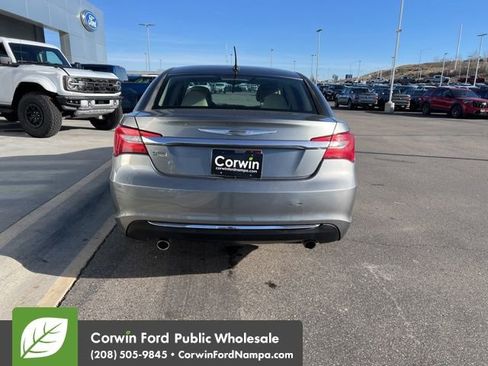 Used 2012 Chrysler 200 Touring image 5