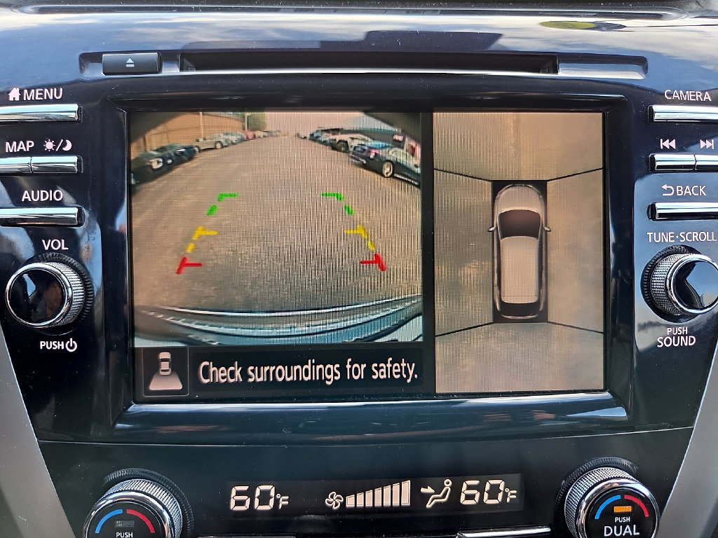 Used 2022 Nissan Murano SL FWD image 16