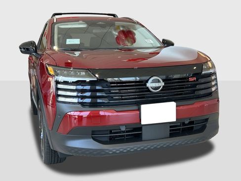 New 2026 Nissan Kicks SR FWD image 2