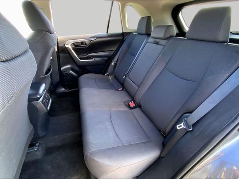 Used 2023 Toyota RAV4 LE FWD image 20