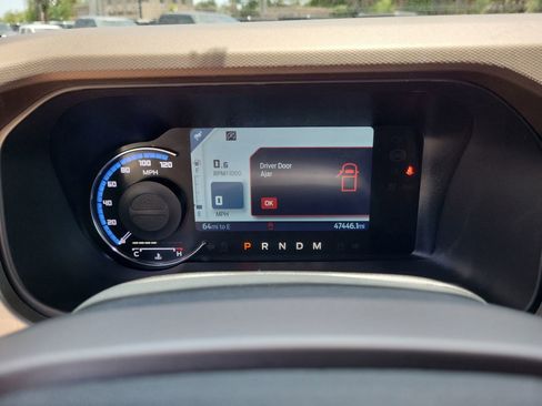 Used 2023 Ford Bronco Outer Banks image 10