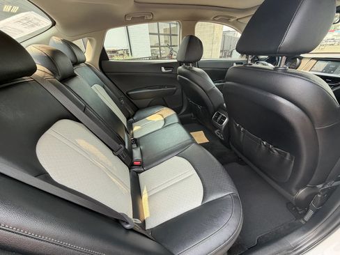 Used 2020 Kia Optima Premium FWD image 15