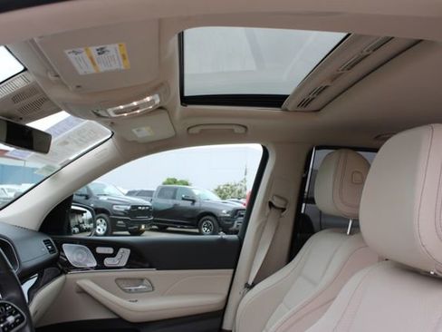 Used 2020 Mercedes-Benz GLE 450 4MATIC image 36