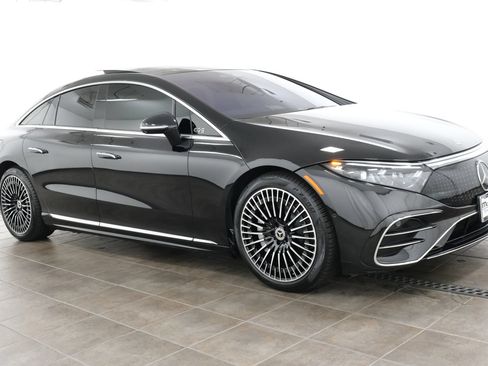 Used 2023 Mercedes-Benz EQS 580 4MATIC Sedan image 9