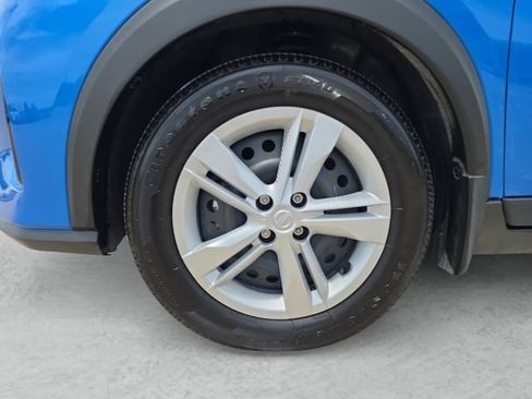 Used 2025 Nissan Kicks Play S FWD image 23