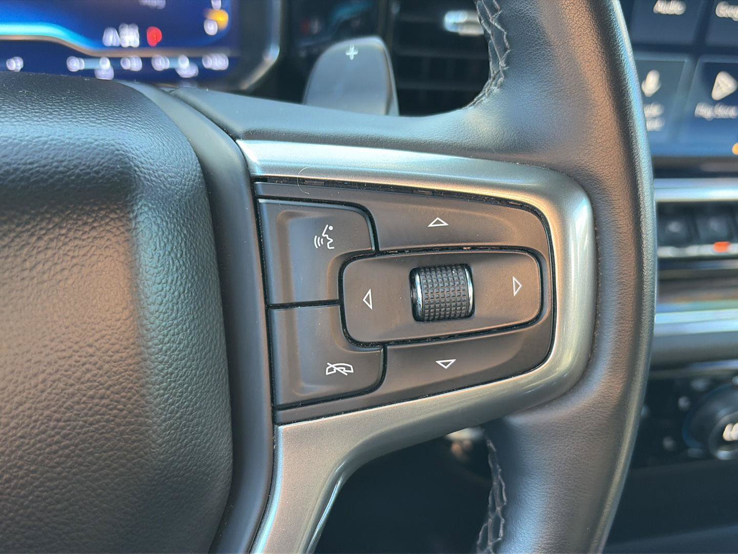 Used 2024 Chevrolet Silverado 1500 RST w/ Convenience Package II AWD/4WD image 30