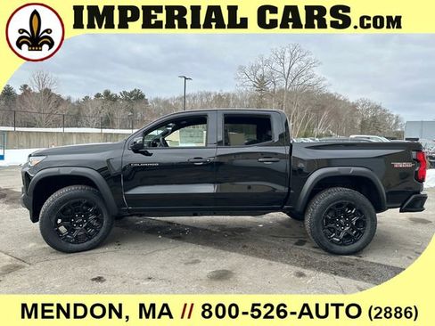New 2026 Chevrolet Colorado Trail Boss w/ Midnight Edition AWD/4WD image 5