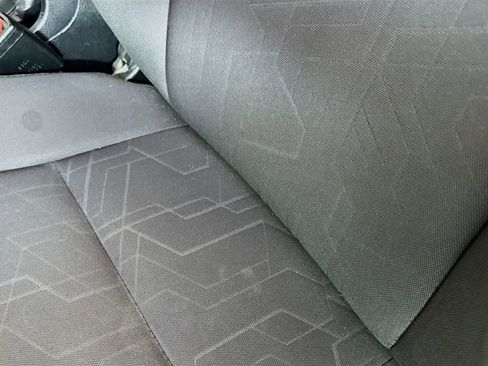 Used 2016 Toyota Tacoma TRD Sport w/ Towing Package image 19