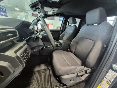 Used 2024 Toyota Tacoma SR AWD/4WD image 10