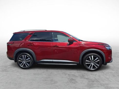 Used 2023 Nissan Pathfinder Platinum w/ Lighting Package (N93) AWD/4WD image 7