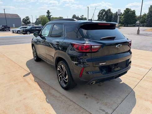Used 2024 Chevrolet TrailBlazer RS w/ Convenience Package AWD/4WD image 5